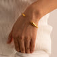 C092 - Fashion Armreif goldplatiniert